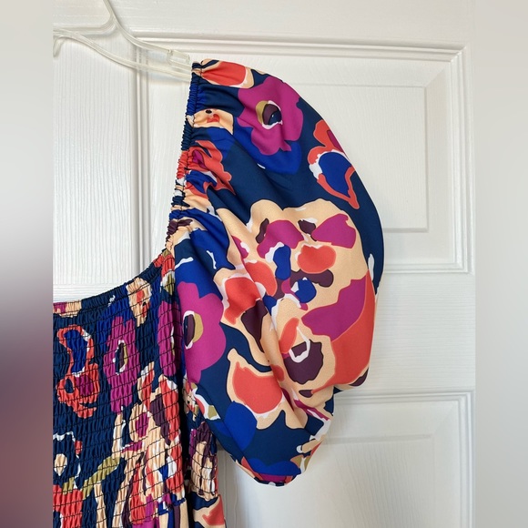 Sunday Up Multi-Colored Printed Tiered Puff Sleeve Midi Dress - Picture 4 of 5